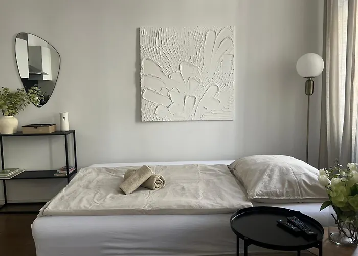 Daire Charming Flat - Near Metro & Volksoper