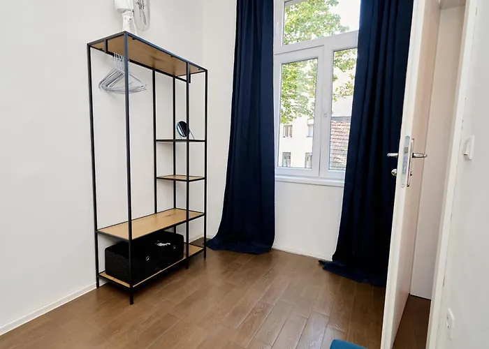 Charming Flat - Near Metro & Volksoper