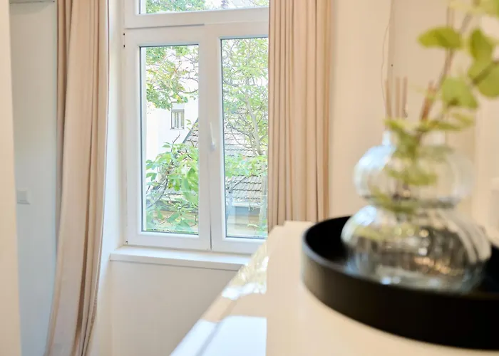 Daire Charming Flat - Near Metro & Volksoper Viyana