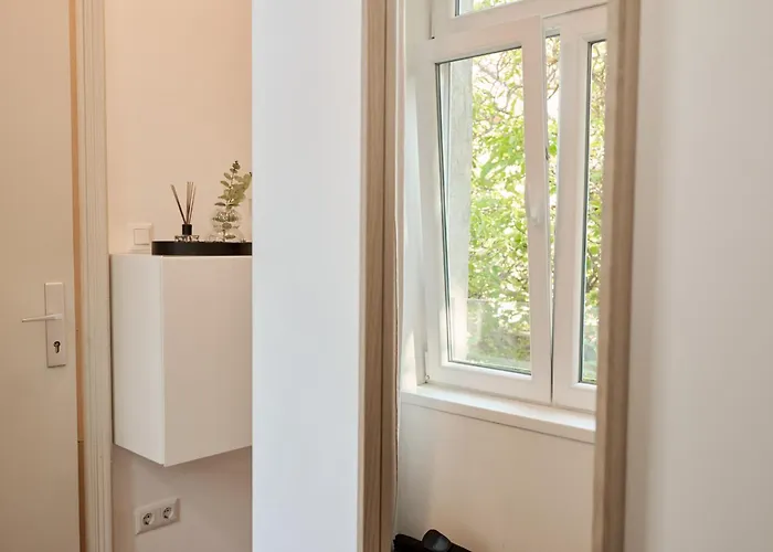 Daire Charming Flat - Near Metro & Volksoper *